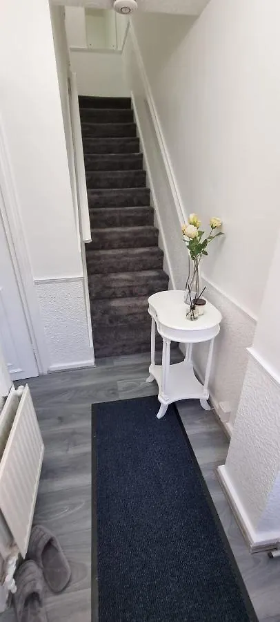 بيت ضيافة Glamorous Room With Wifi And Netflix ليدز