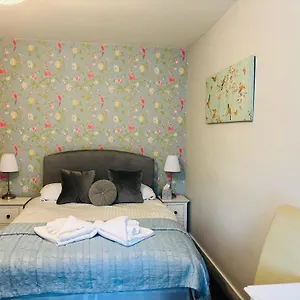 sonas-guesthouse.edinburghhotelsuk.org/